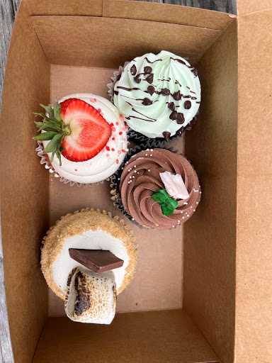 Gourmet Grocery Store «On the Vine Marketplace», reviews and photos, 75 Portsmouth Ave, Exeter, NH 03833, USA