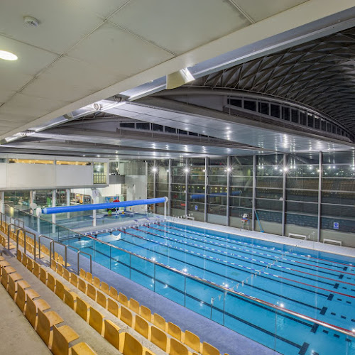 Reviews of Clissold Leisure Centre in London - Sports Complex