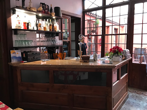 Información y opiniones sobre Restaurante Bar Plaza Chica de Los Llanos