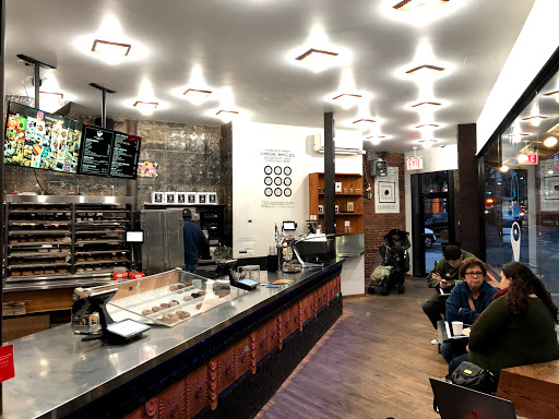 Donut Shop «Doughnut Plant», reviews and photos, 245 Flatbush Ave, Brooklyn, NY 11217, USA