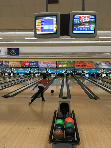 Bowling Alley «Liberty Center», reviews and photos, 5801 Southpoint Centre Blvd, Fredericksburg, VA 22407, USA