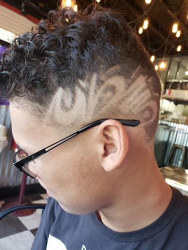 Barber Shop «Dapper Barbershop», reviews and photos, 2501 W Colorado Ave #104, Colorado Springs, CO 80904, USA