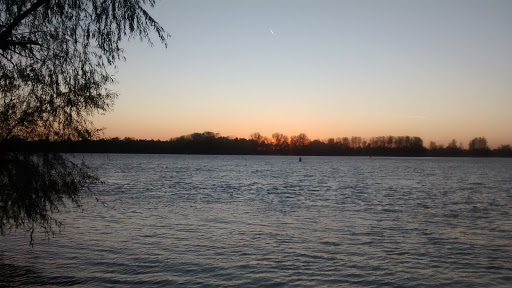 Tobacco Shop «Marina Pointe Tobacco Outlet», reviews and photos, 1827 Waterworks Rd, Evansville, IN 47713, USA