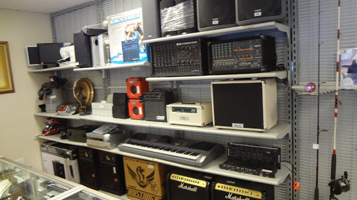 Pawn Shop «Mad Dog Pawn», reviews and photos, 3324 Manatee Ave W, Bradenton, FL 34205, USA