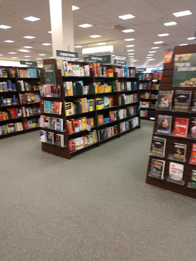 Book Store «Barnes & Noble», reviews and photos, 614 S Meadow St, Ithaca, NY 14850, USA