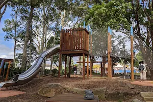 Willoughby Park Playground image