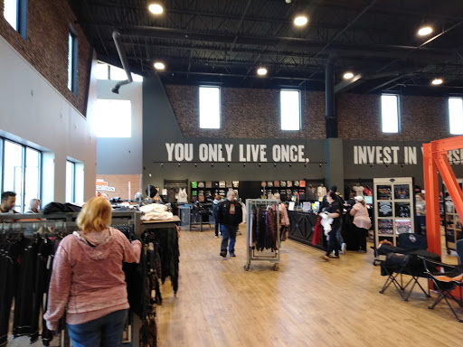 Motorcycle Dealer «McGrath Dubuque Harley Davidson», reviews and photos, 145 N Cres Ridge, Dubuque, IA 52003, USA