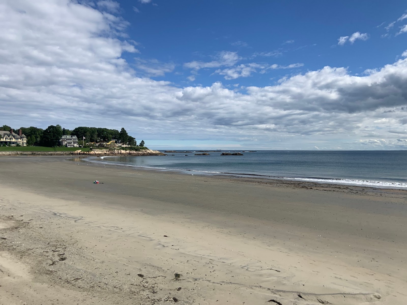 Photo of Eisman's beach with bright sand surface