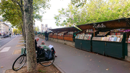 Librairie Bouquinistes du Quai de la Tournelle Paris