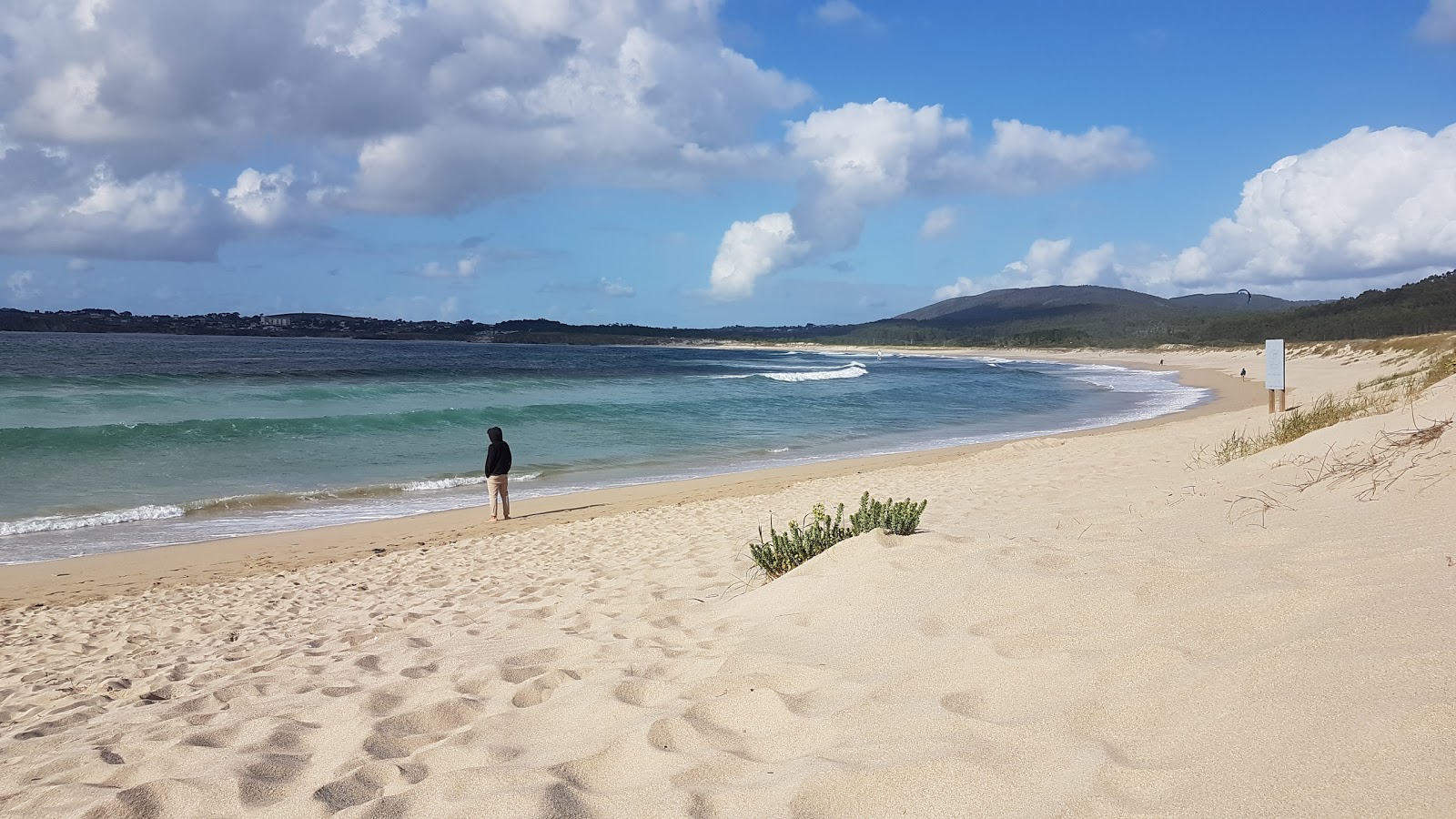 Fotografie cu Praia de San Xurxo cu nivelul de curățenie înalt