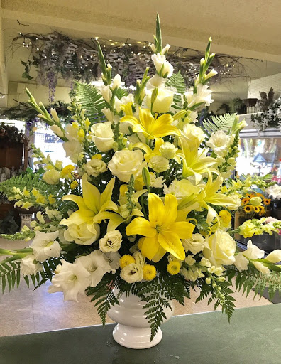 Florist «Cypress Florist», reviews and photos, 4136 Lincoln Ave, Cypress, CA 90630, USA
