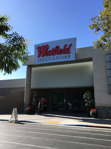 Shopping Mall «Westfield Oakridge», reviews and photos, 925 Blossom Hill Road, San Jose, CA 95123, USA
