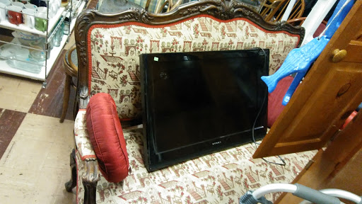 Thrift Store «Happy Tails Thrift Store», reviews and photos, 1825 Springs Rd, Vallejo, CA 94591, USA