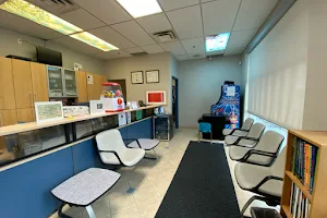 Eye Smile Dental Clinic | Dentist in Mississauga image