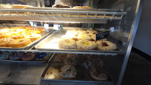 Donut Shop «Hurts Donut», reviews and photos, 7010 W 21st St, Wichita, KS 67205, USA
