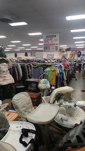 Thrift Store «American Way Thrift Store», reviews and photos, 3226 W Magnolia Blvd, Burbank, CA 91505, USA