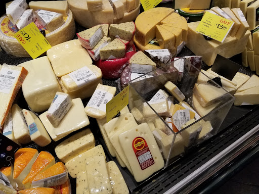 Grocery Store «Whole Foods Market», reviews and photos, 801 E Lamar Blvd, Arlington, TX 76011, USA