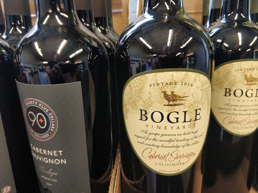 Wine Store «Vin Chicago», reviews and photos, 1826 N Elston Ave, Chicago, IL 60642, USA