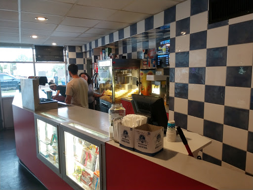 Movie Theater «St Cloud Twin Theatre», reviews and photos, 1110 10th St, St Cloud, FL 34769, USA