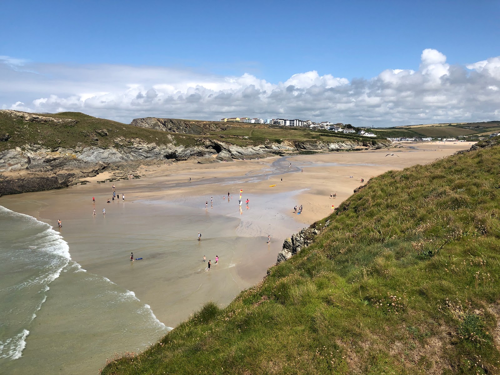 Photo of Porth Beach with very clean level of cleanliness
