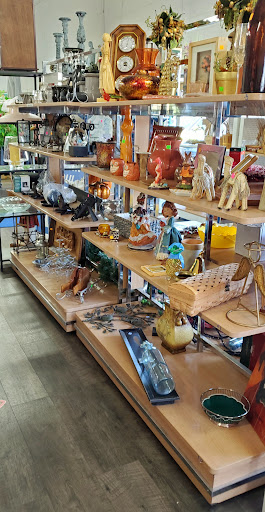 Thrift Store «St. Vincent de Paul Thrift Store», reviews and photos, 4009 S 56th St, Tacoma, WA 98409, USA