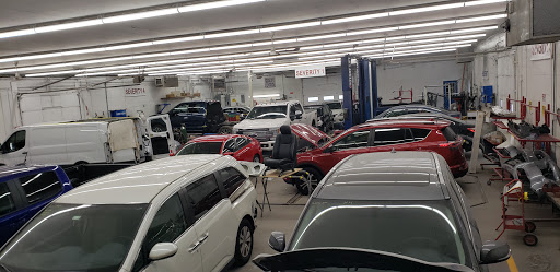 Auto Body Shop «Colonial Auto Collision», reviews and photos, 1359 Grafton St, Worcester, MA 01604, USA