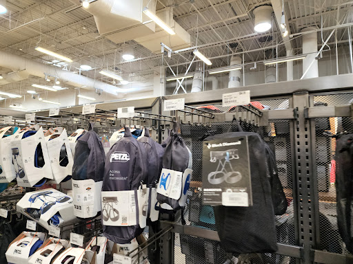 Camping Store «REI», reviews and photos, 1789 28th St, Boulder, CO 80301, USA