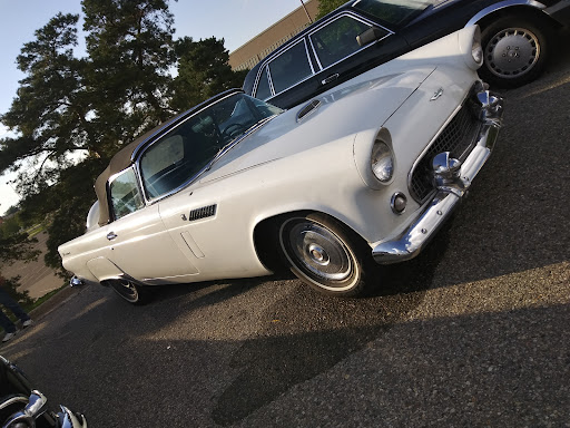 Shopping Mall «Lakeside Mall», reviews and photos, 14000 Lakeside Cir, Sterling Heights, MI 48313, USA