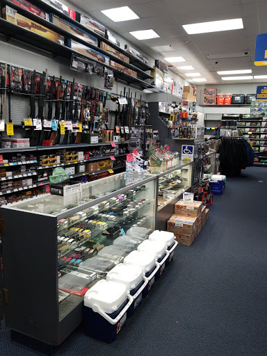 Sporting Goods Store «Big 5 Sporting Goods - Olympia», reviews and photos, 909 Cooper Point Rd SW, Olympia, WA 98502, USA