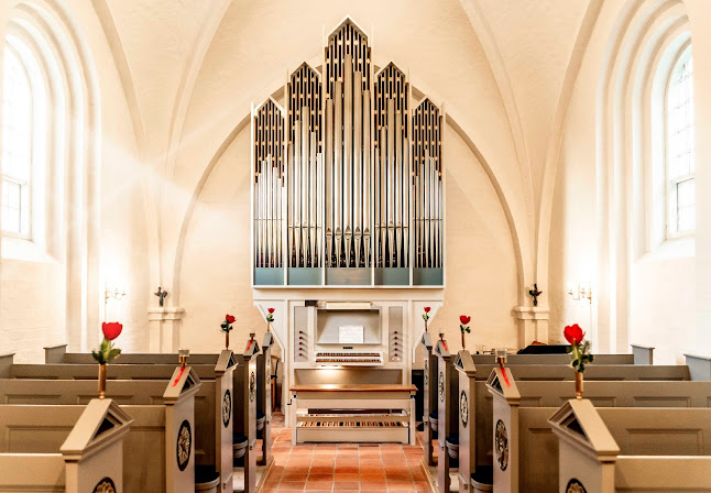 Anmeldelser af Uggerby Kirke i Hjørring - Kirke