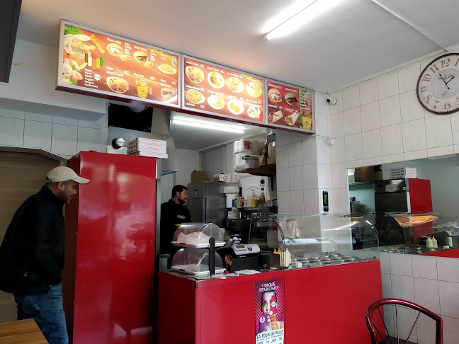 AWANIA Pizza Kebab, karmo - Restaurant