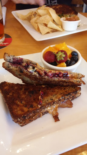 Lounge «Taproot Lounge And Cafe», reviews and photos, 356 State St, Salem, OR 97301, USA