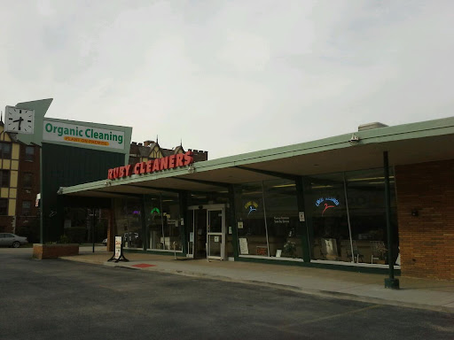 Dry Cleaner «Ruby Cleaners», reviews and photos, 3020 Desplaines Ave, North Riverside, IL 60546, USA