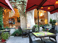 Atmosphère du Restaurant Jardin Des Arts à Arles - n°4
