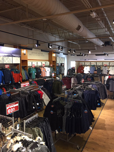 Sportswear Store «Columbia Sportswear Outlet Store at Houston Premium Outlets», reviews and photos, 29300 Hempstead Rd, Cypress, TX 77433, USA
