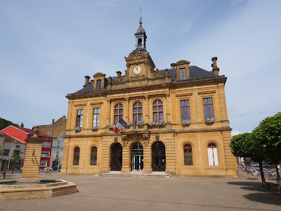 Mairie à Longuyon