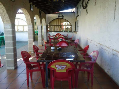 Restaurante Los Arcos - C. Real, 17, 24330 Santas Martas, León, Spain