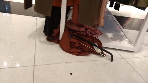 Clothing Store «Forever 21», reviews and photos, 2325 Stoneridge Mall Rd, Pleasanton, CA 94588, USA