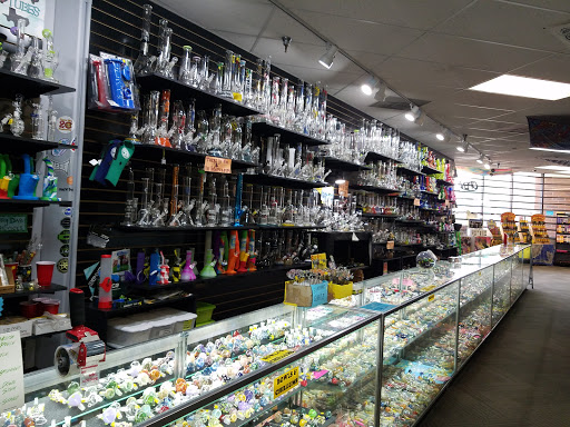 Tobacco Shop «Headed West», reviews and photos, 1565 S Colorado Blvd, Denver, CO 80222, USA