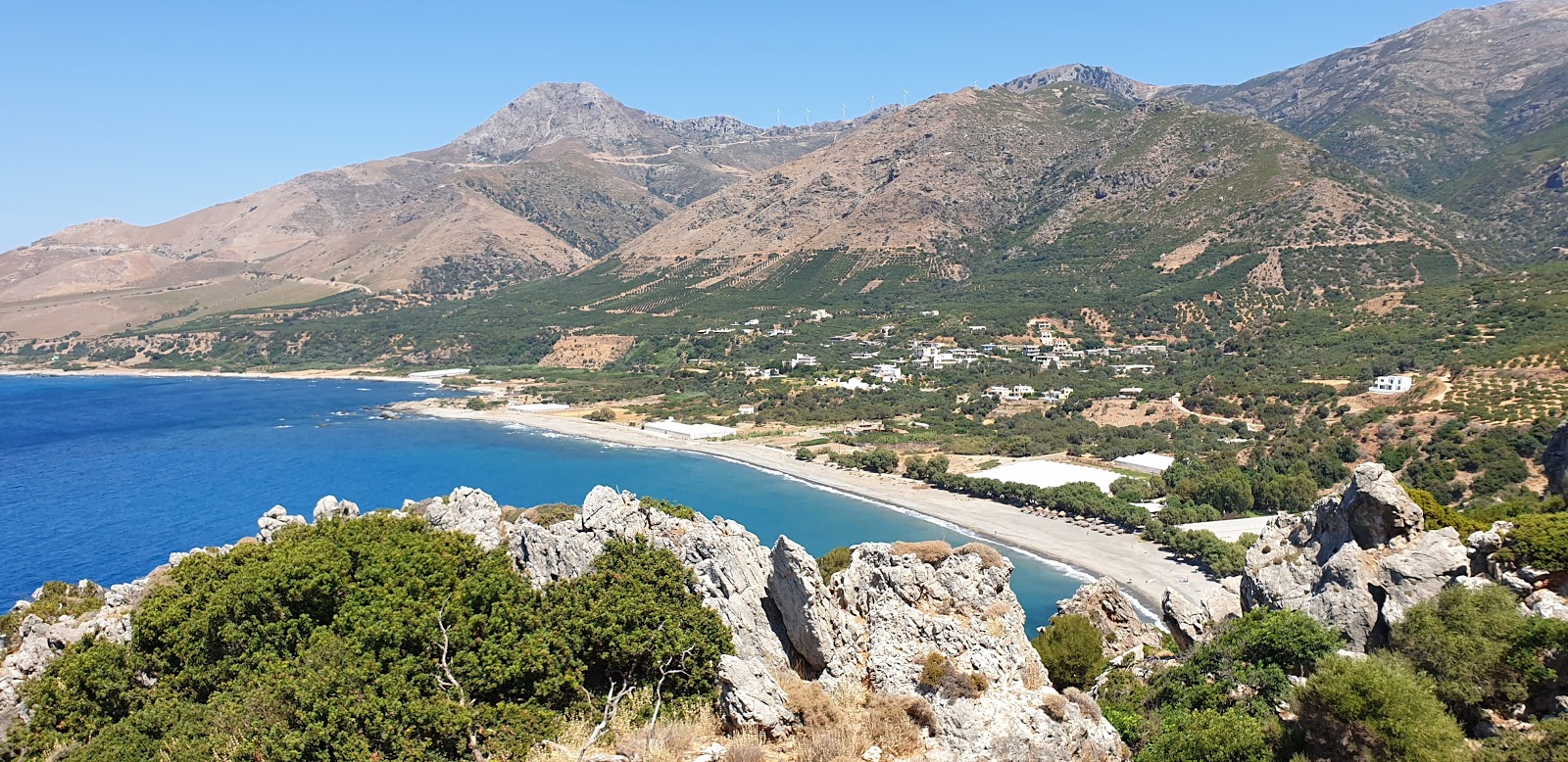 Foto av Sfinari Beach med lätt sten yta