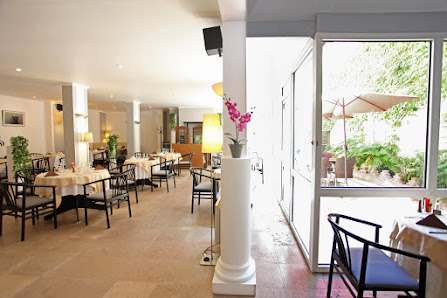 Restaurant Le Marode 36 Av. Saint-Jean, 58800 Corbigny, France