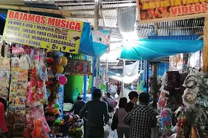 Mercado Ayacucho image