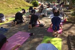 Ashtanga Yoga Divinópolis image