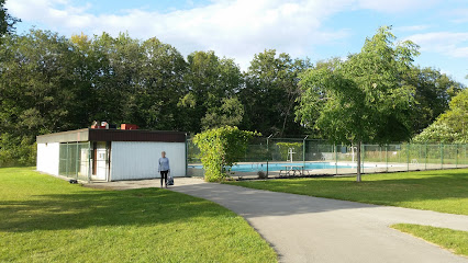 West Deane Park - Outdoor Pool