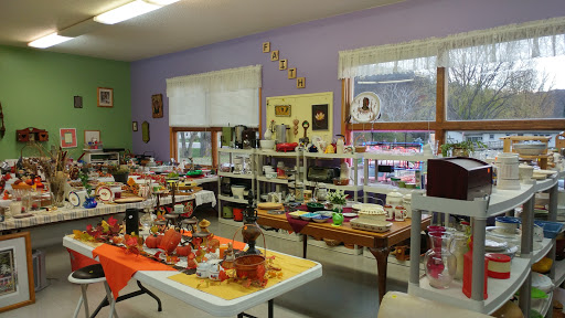 Thrift Store «Harvest Lane Treasures Thrift Shop», reviews and photos, W4910 Harvest Ln, La Crosse, WI 54601, USA