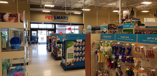 Pet Supply Store «PetSmart», reviews and photos, 8215 Laguna Blvd, Elk Grove, CA 95758, USA