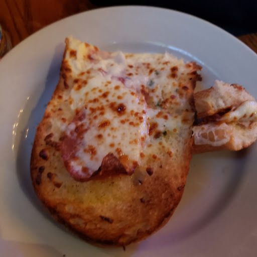 Pizza Restaurant «Cadillac Pizza Pub», reviews and photos, 112 S Kentucky St, McKinney, TX 75069, USA