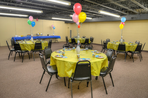 Bowling Alley «Sterling Lanes», reviews and photos, 33200 Schoenherr Rd, Sterling Heights, MI 48312, USA