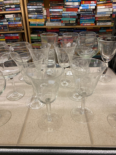 Thrift Store «Community Closet Thrift Store», reviews and photos, 416 E Park St, Livingston, MT 59047, USA