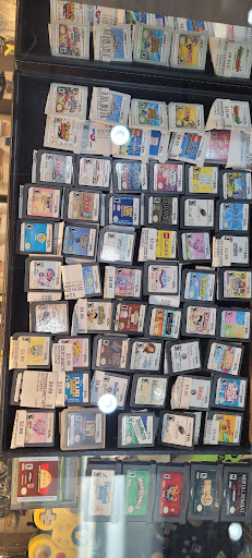 Pawn Shop «GNT Jewelry and Loan Kenosha Pawnshop», reviews and photos, 7944 Sheridan Rd #3, Kenosha, WI 53143, USA